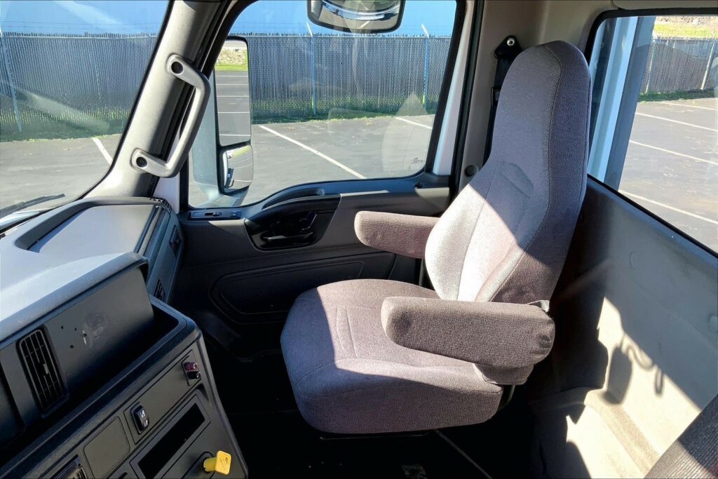 2020 CUM LT625 6×4 Day Cab