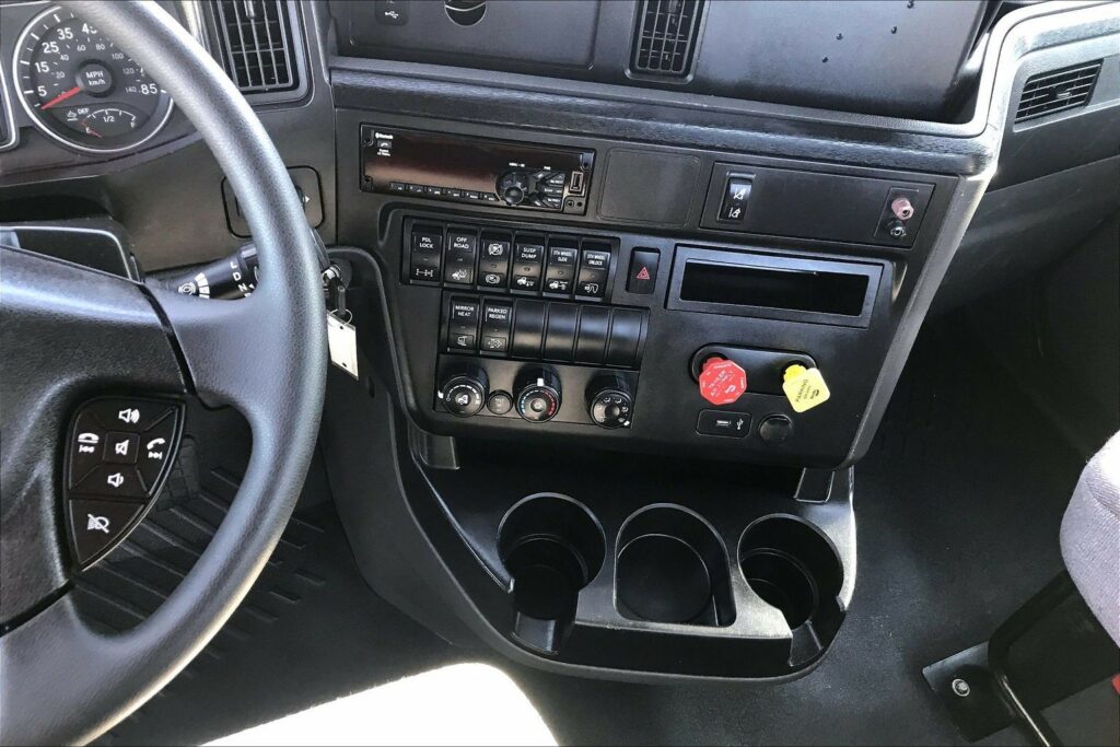 2021 CUM LT625 6×4 Day Cab