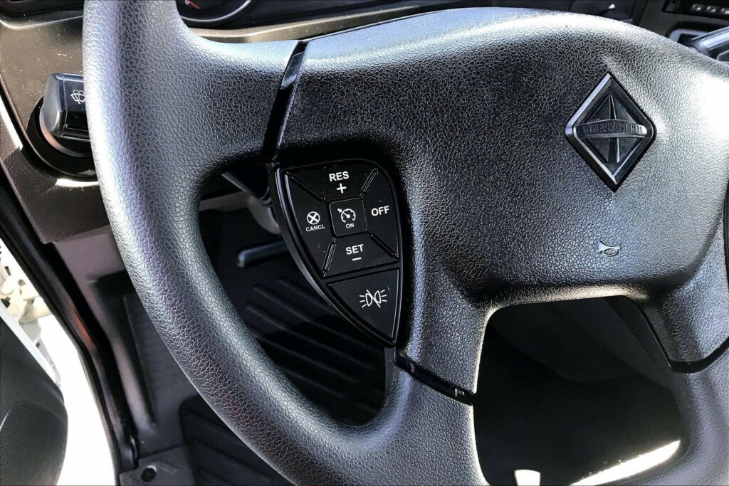 2021 CUM LT625 6×4 Day Cab