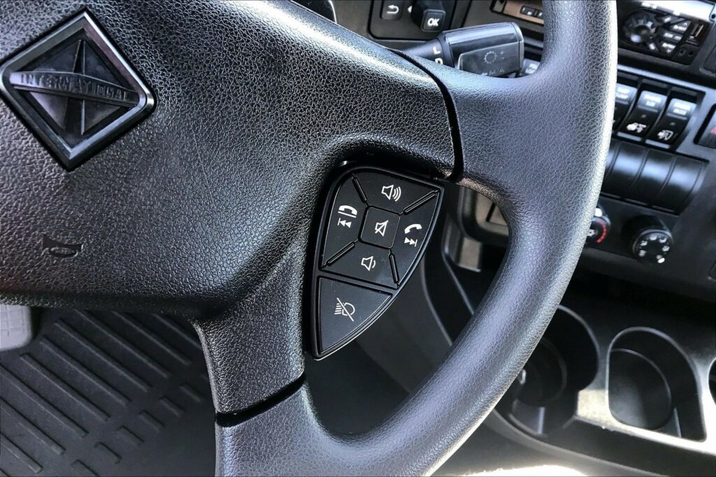 2021 CUM LT625 6×4 Day Cab