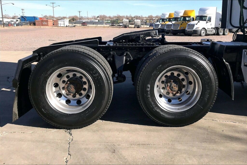 2021 CUM LT625 6×4 Day Cab