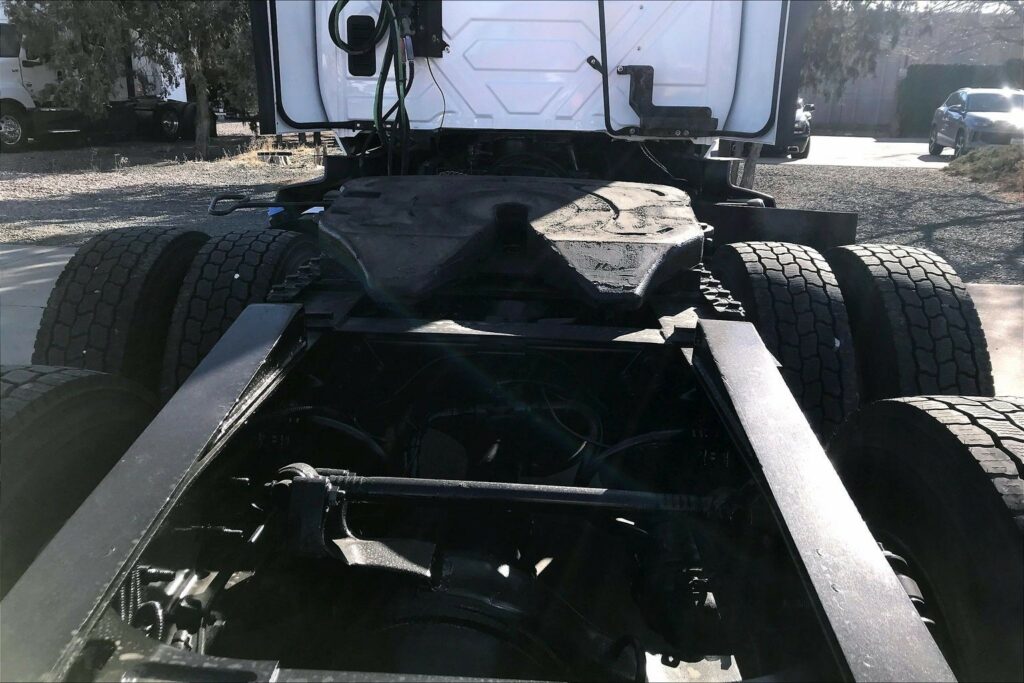 2021 CUM LT625 6×4 Day Cab