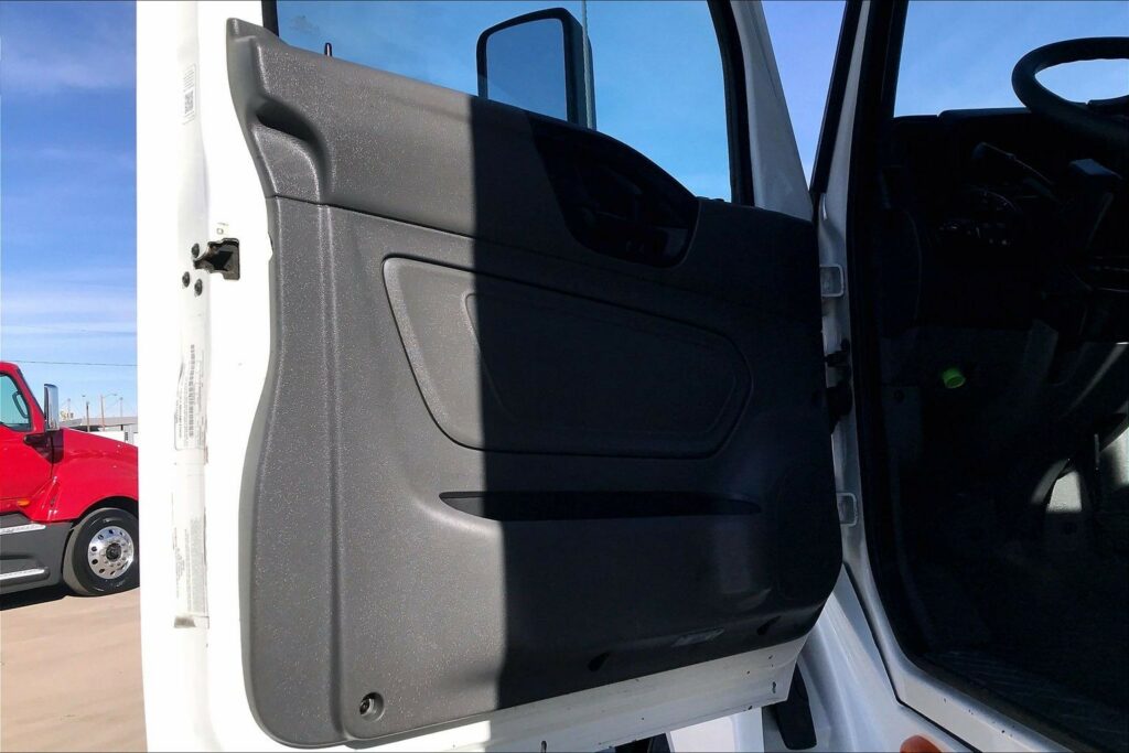 2021 CUM LT625 6×4 Day Cab