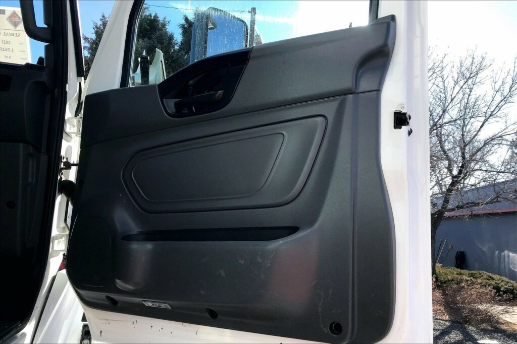 2021 CUM LT625 6×4 Day Cab