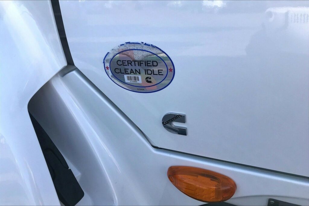 2021 CUM LT625 6×4 Day Cab