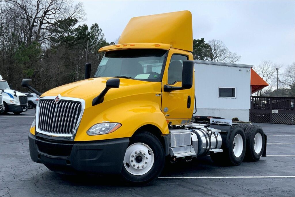 2019 INT LT625 6×4 Day Cab
