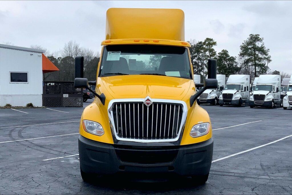 2019 INT LT625 6×4 Day Cab