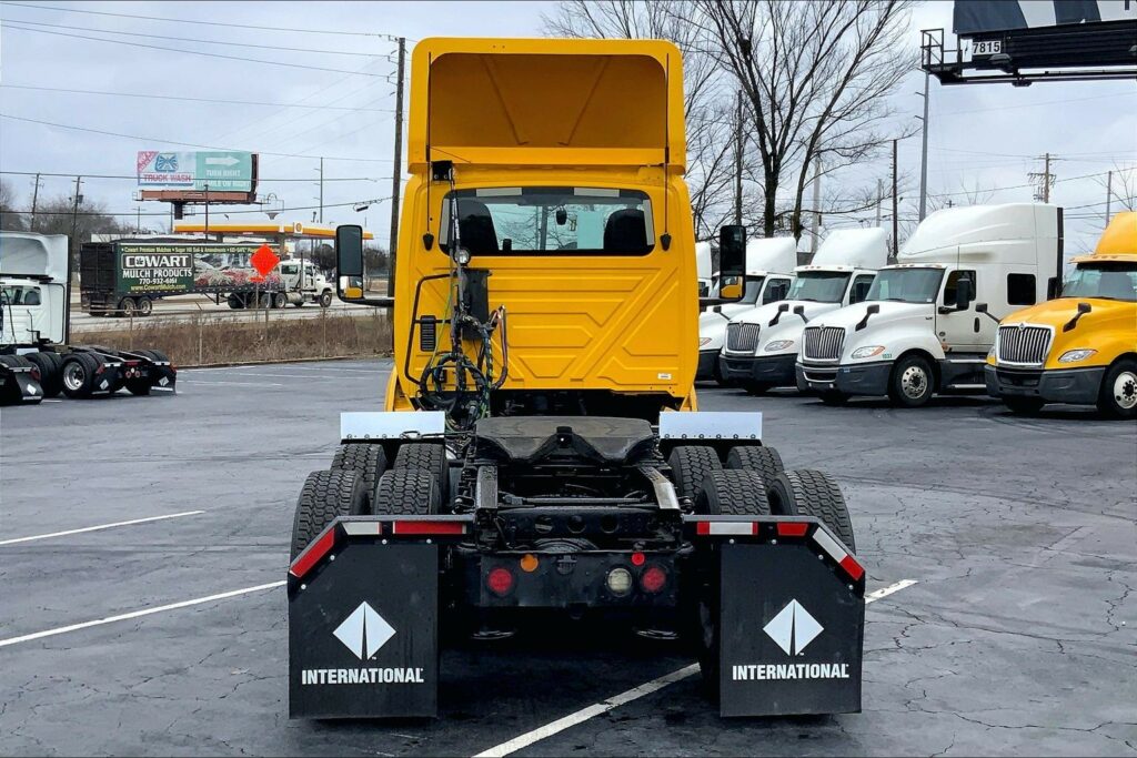 2019 INT LT625 6×4 Day Cab