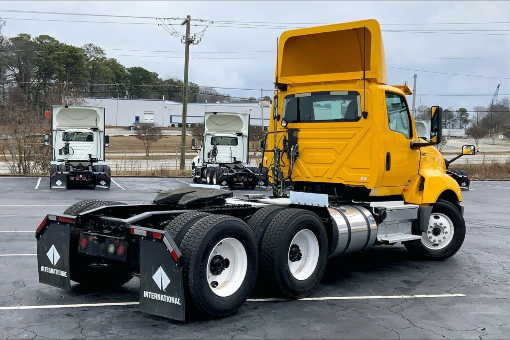 2019 INT LT625 6×4 Day Cab