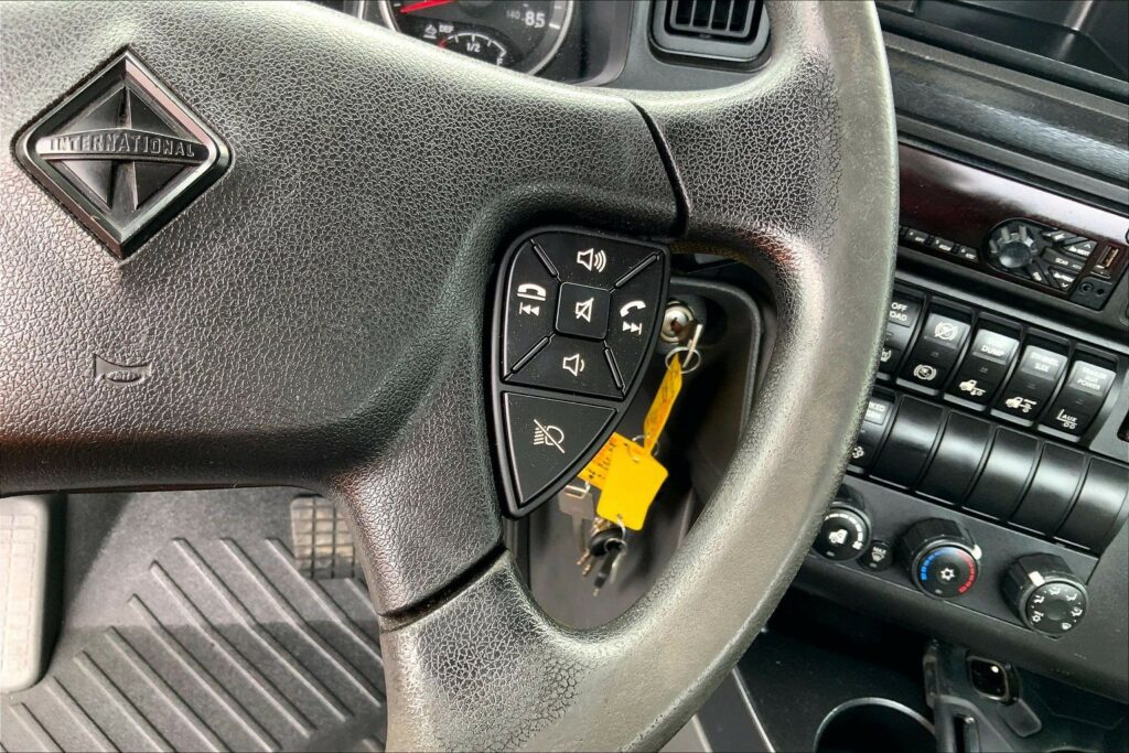 2019 INT LT625 6×4 Day Cab