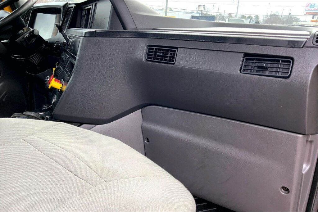 2019 INT LT625 6×4 Day Cab