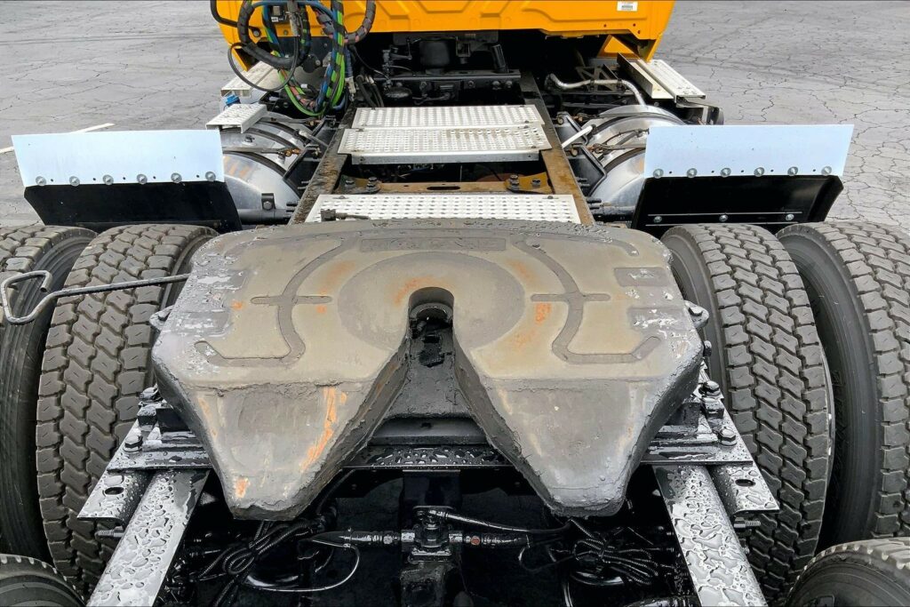 2019 INT LT625 6×4 Day Cab