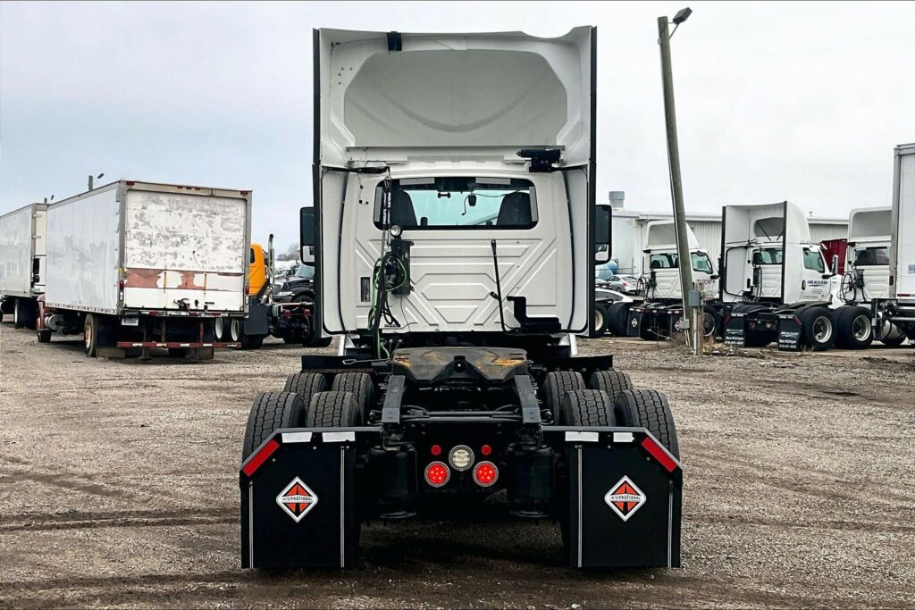 2021 INT LT625 6×4 Day Cab