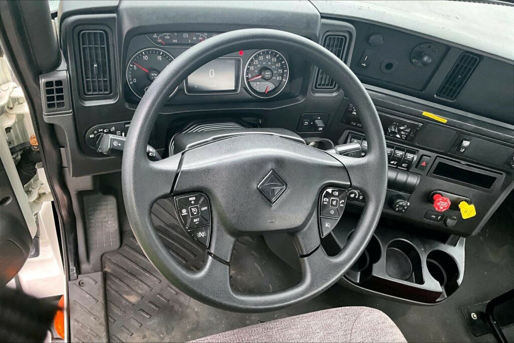 2021 INT LT625 6×4 Day Cab