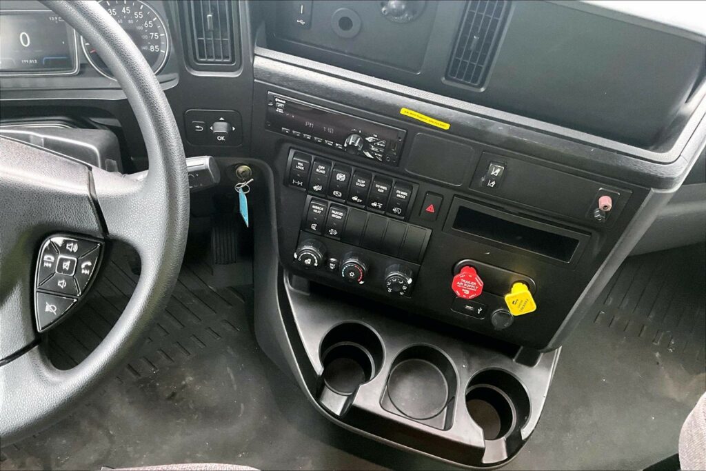 2021 INT LT625 6×4 Day Cab