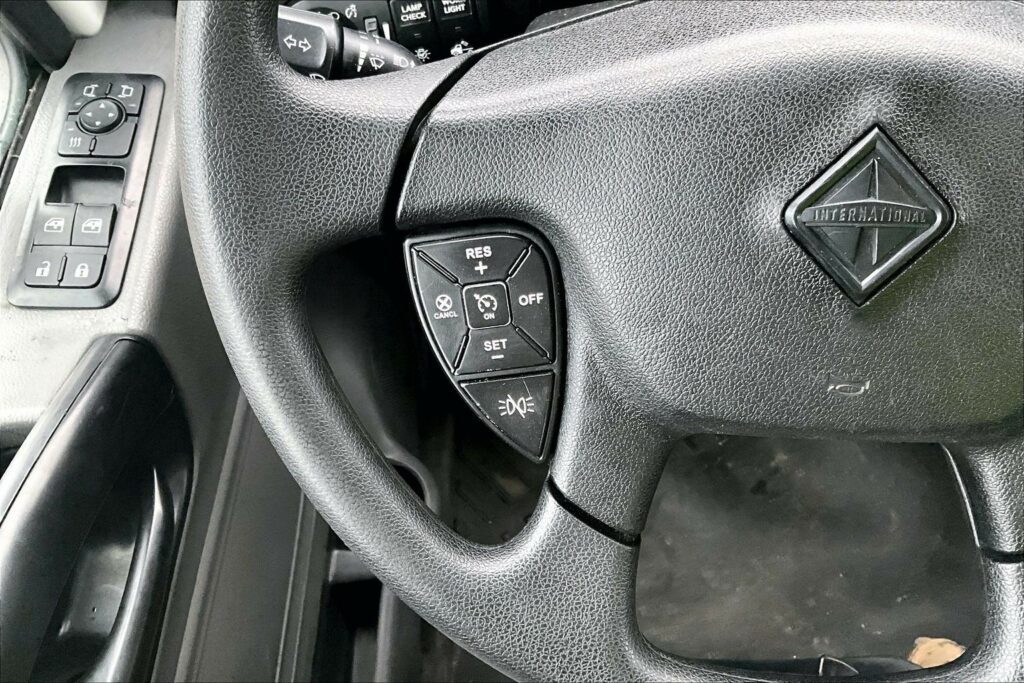 2021 INT LT625 6×4 Day Cab