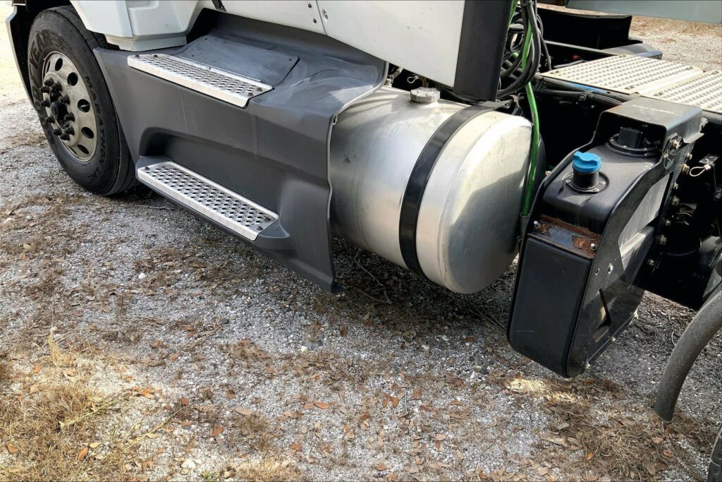 2021 INT LT625 6×4 Day Cab