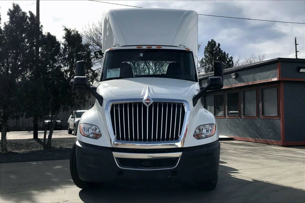2021 INT LT625 6×4 Day Cab