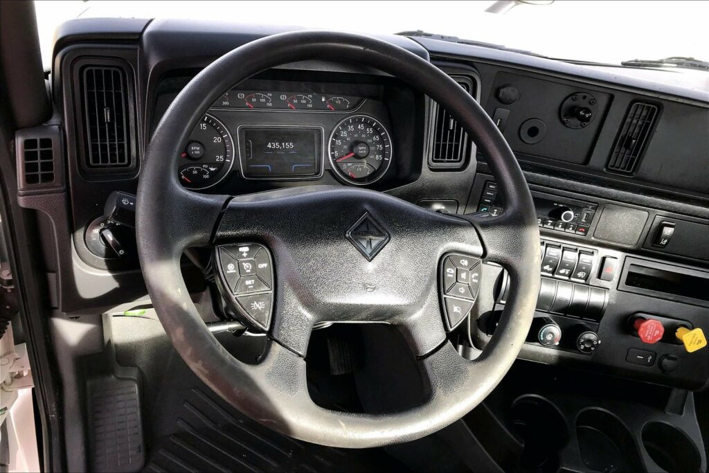 2021 INT LT625 6×4 Day Cab