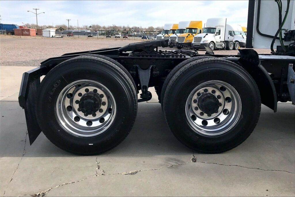 2021 INT LT625 6×4 Day Cab