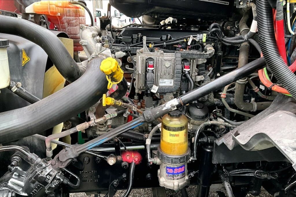 2022 INT LT625 6×4 Sleeper