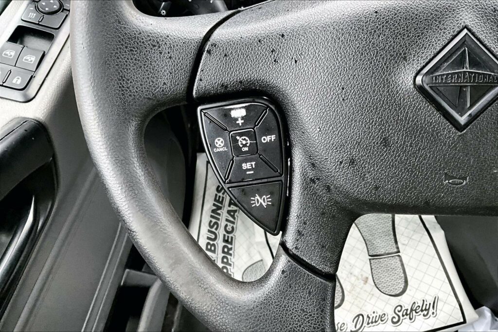 2022 INT LT625 6×4 Sleeper