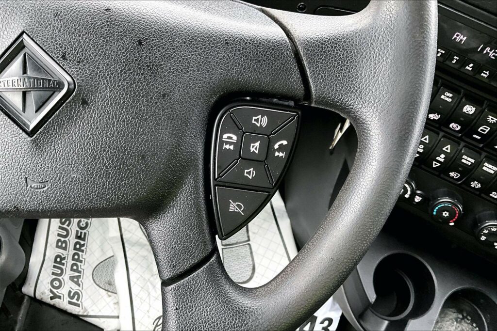 2022 INT LT625 6×4 Sleeper