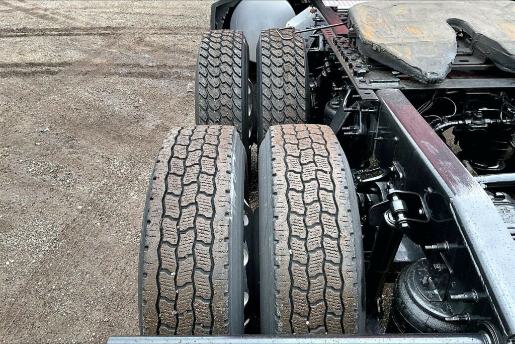 2022 INT LT625 6×4 Sleeper