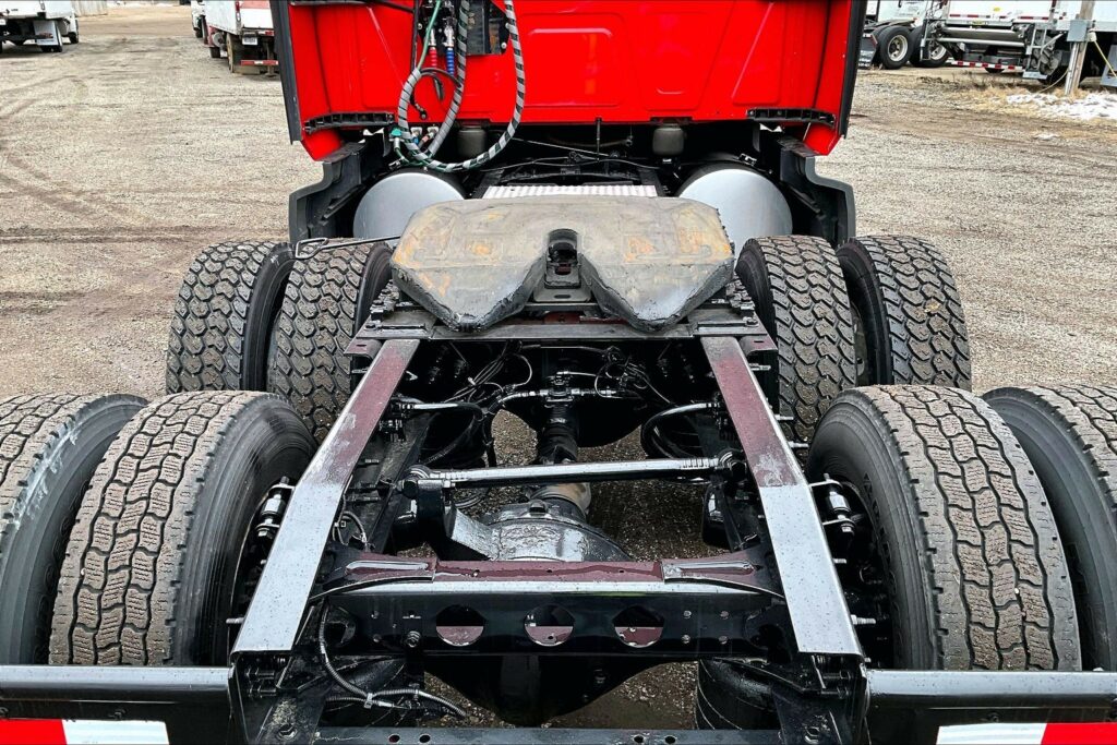 2022 INT LT625 6×4 Sleeper