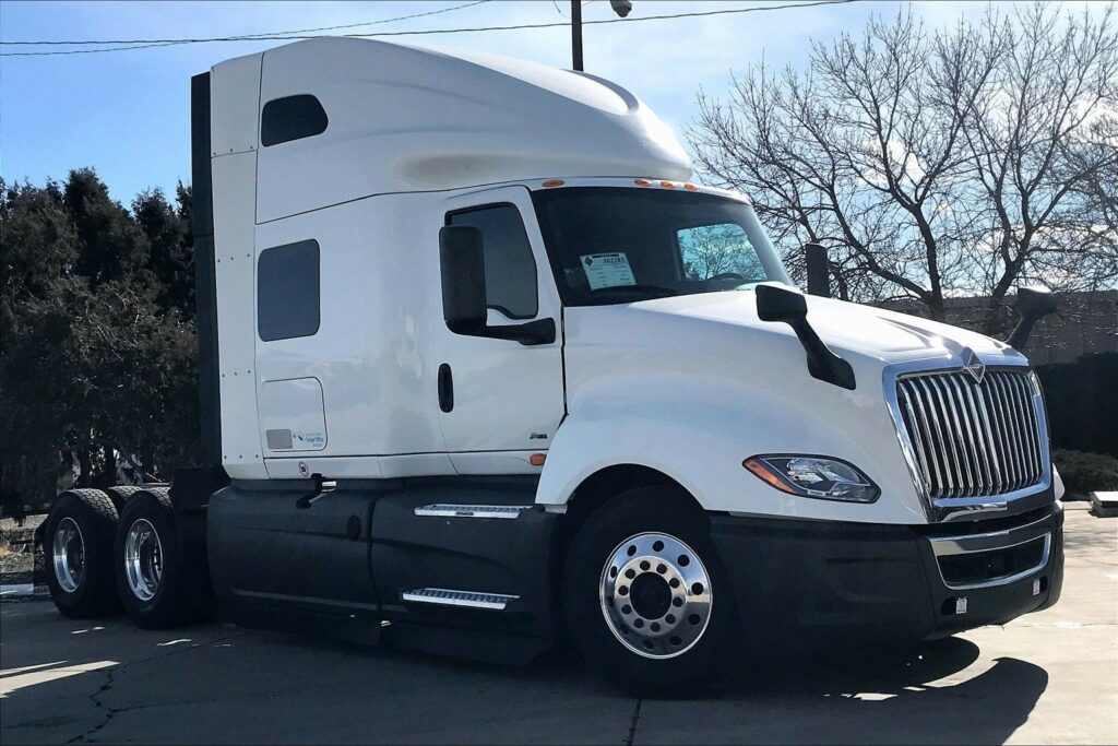2021 INT LT625 6×4 Sleeper