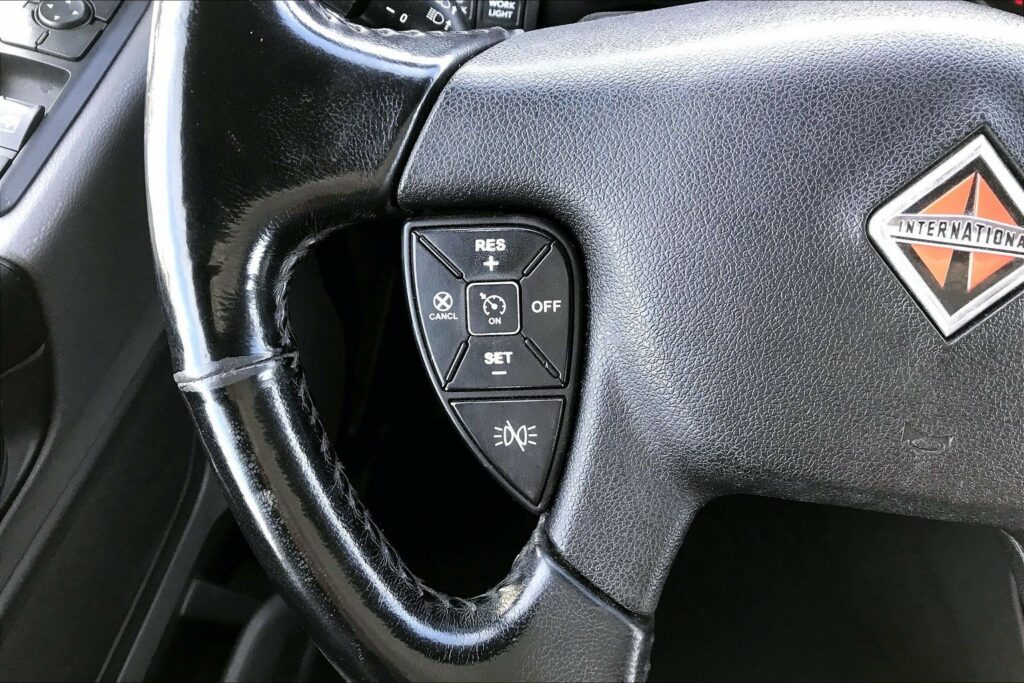 2021 INT LT625 6×4 Sleeper