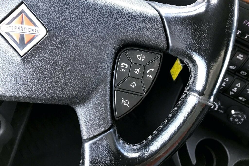 2021 INT LT625 6×4 Sleeper