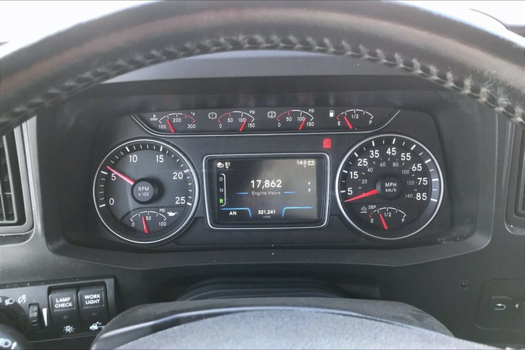 2021 INT LT625 6×4 Sleeper