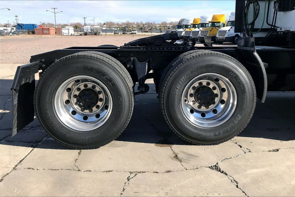 2021 INT LT625 6×4 Sleeper