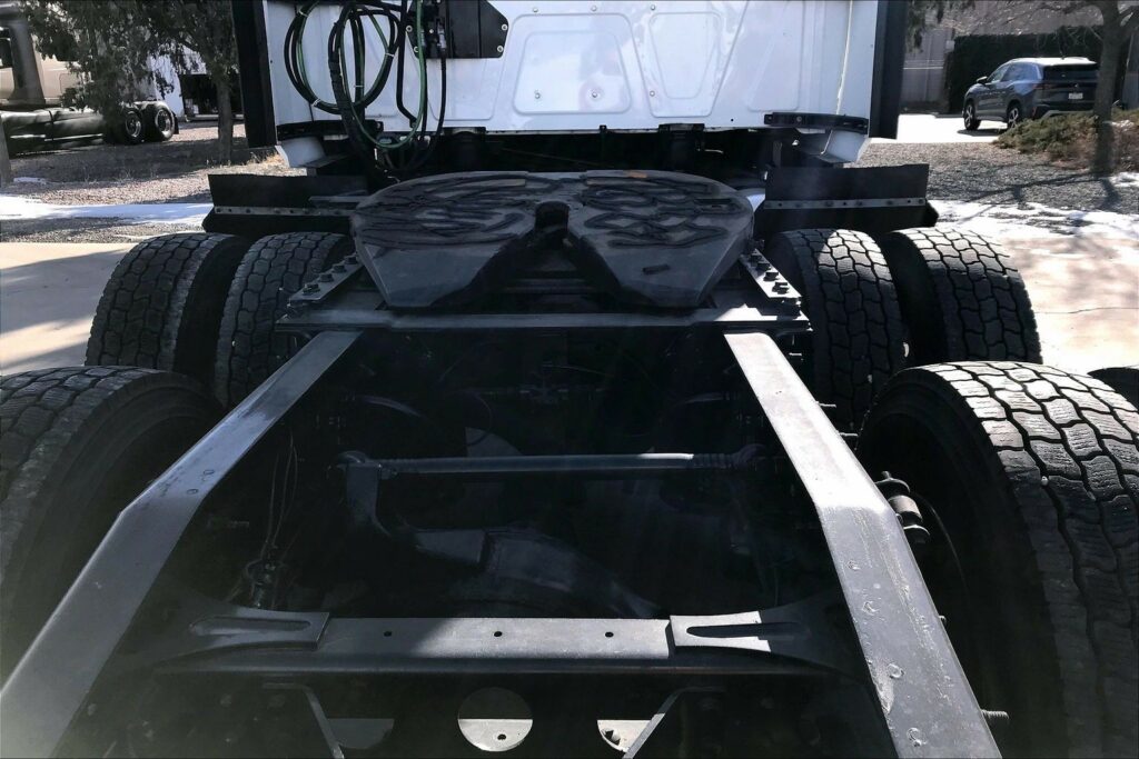 2021 INT LT625 6×4 Sleeper