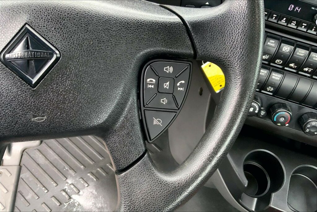 2021 INT LT625 6×4 Day Cab