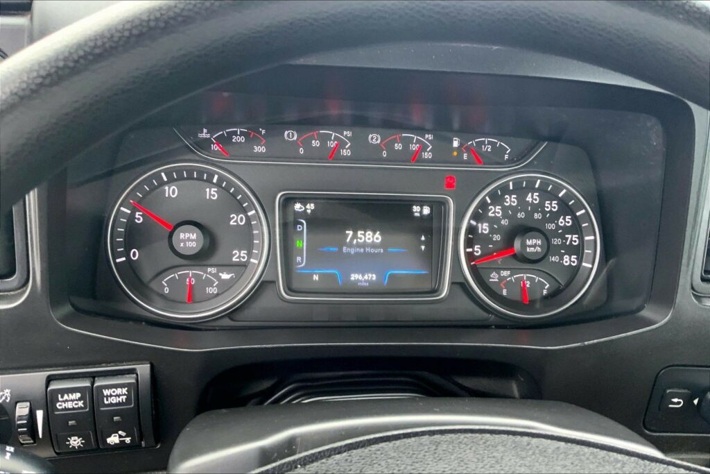 2021 INT LT625 6×4 Day Cab