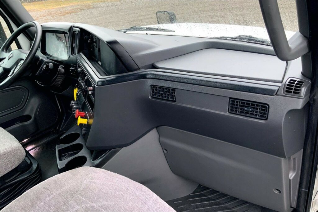 2021 INT LT625 6×4 Day Cab