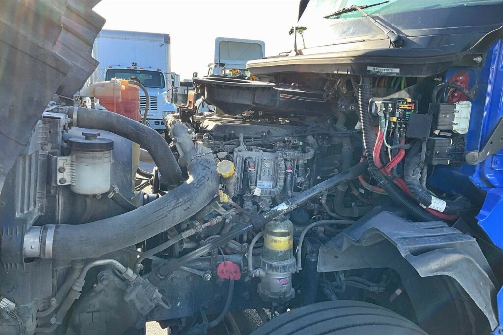 2022 INT LT625 6×4 Sleeper