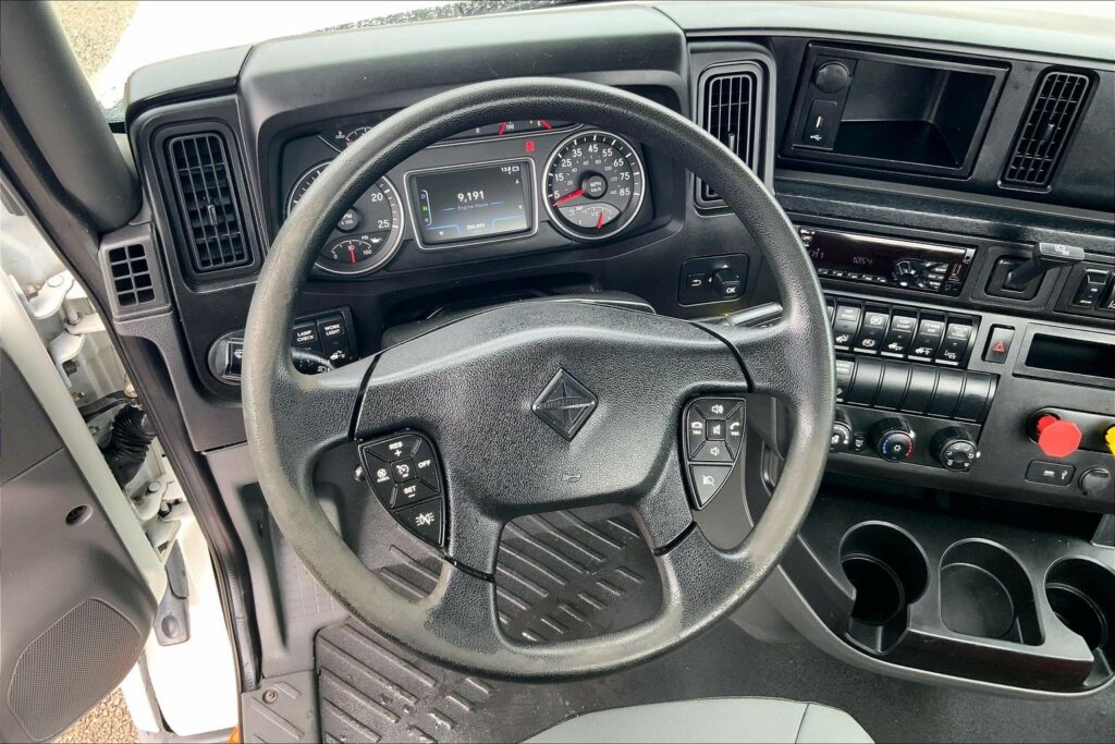 2019 INT LT625 6×4 Day Cab