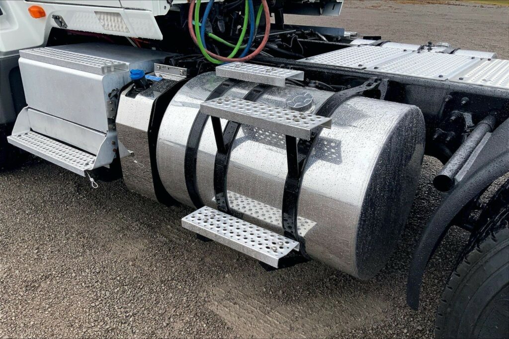 2019 INT LT625 6×4 Day Cab