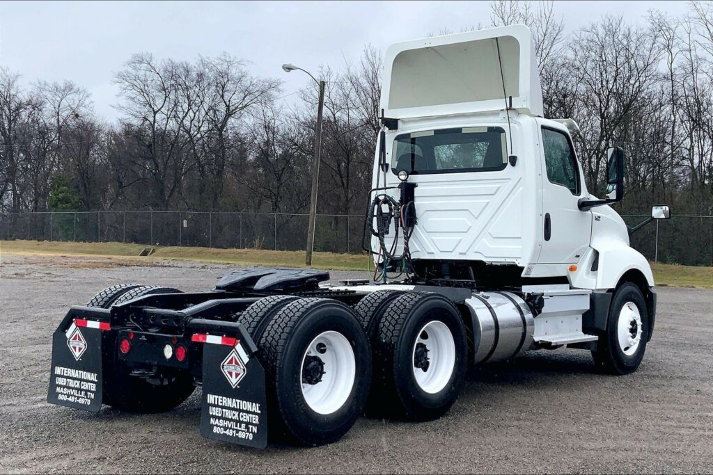 2019 INT LT625 6×4 Day Cab