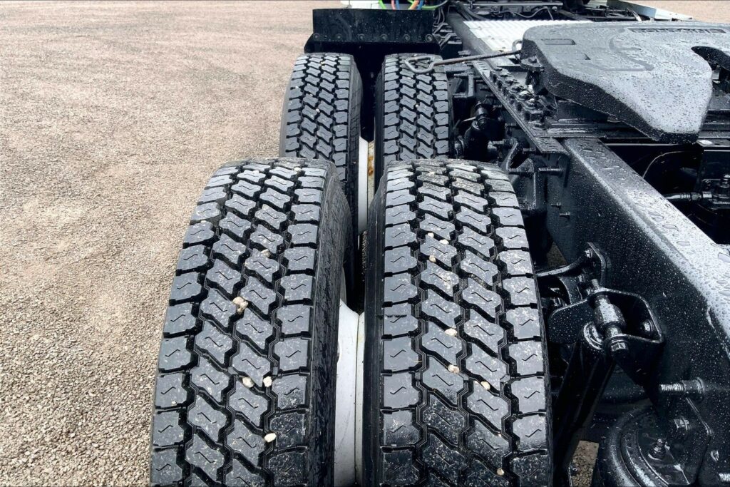 2019 INT LT625 6×4 Day Cab