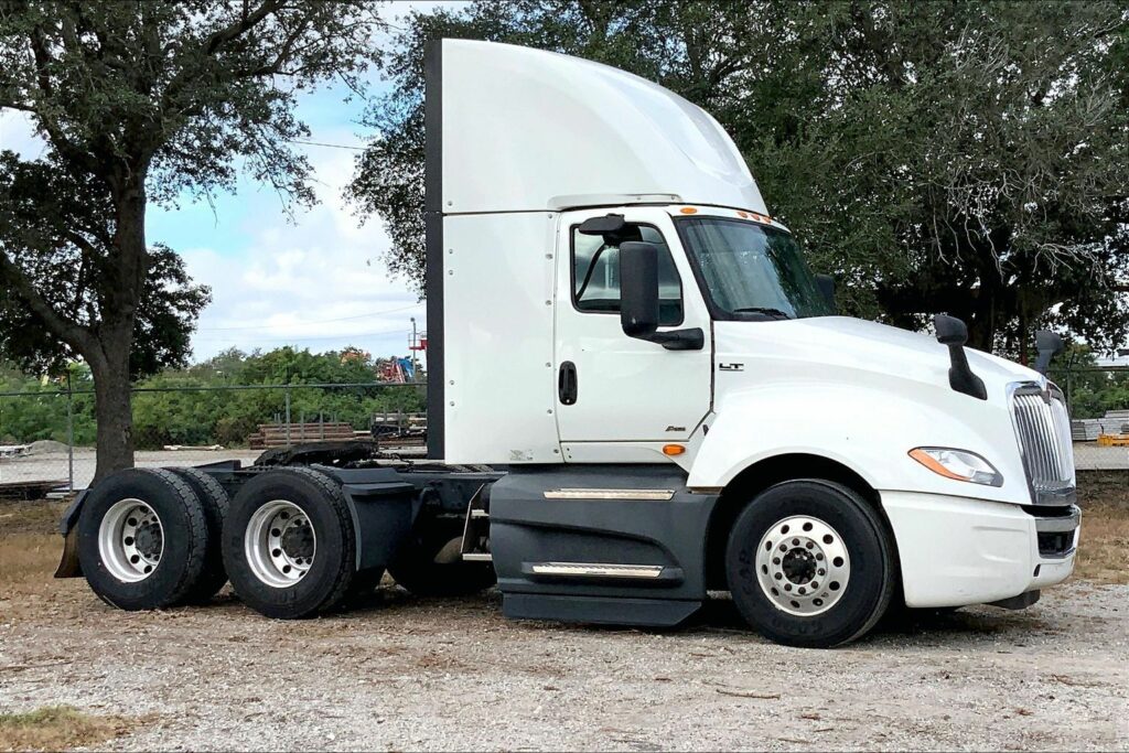 2021 INT LT625 6×4 Day Cab