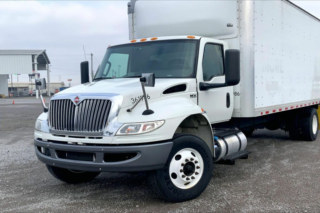 2021 CUM MV607 Medium Conventional