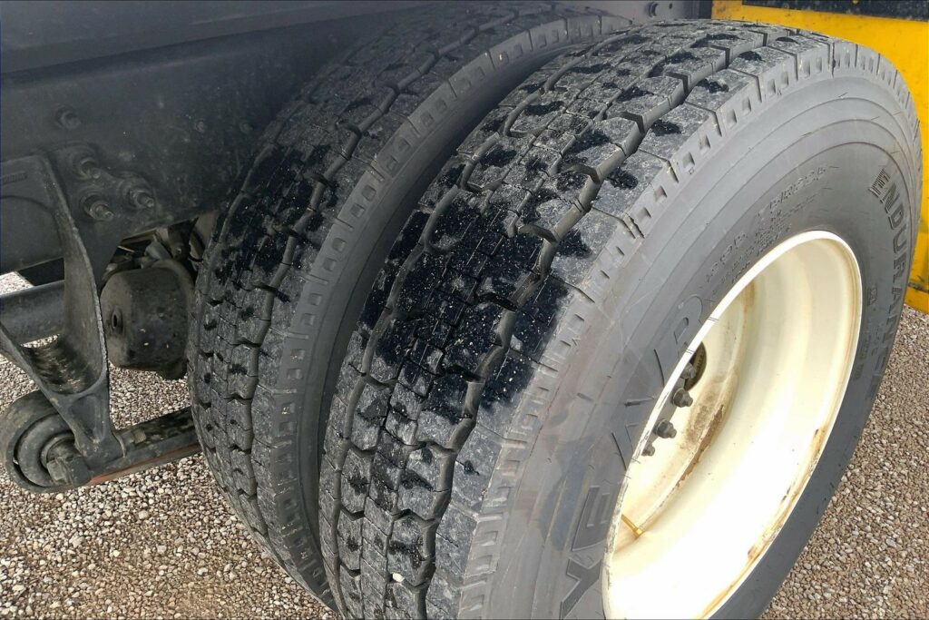 2021 CUM MV607 Medium Conventional