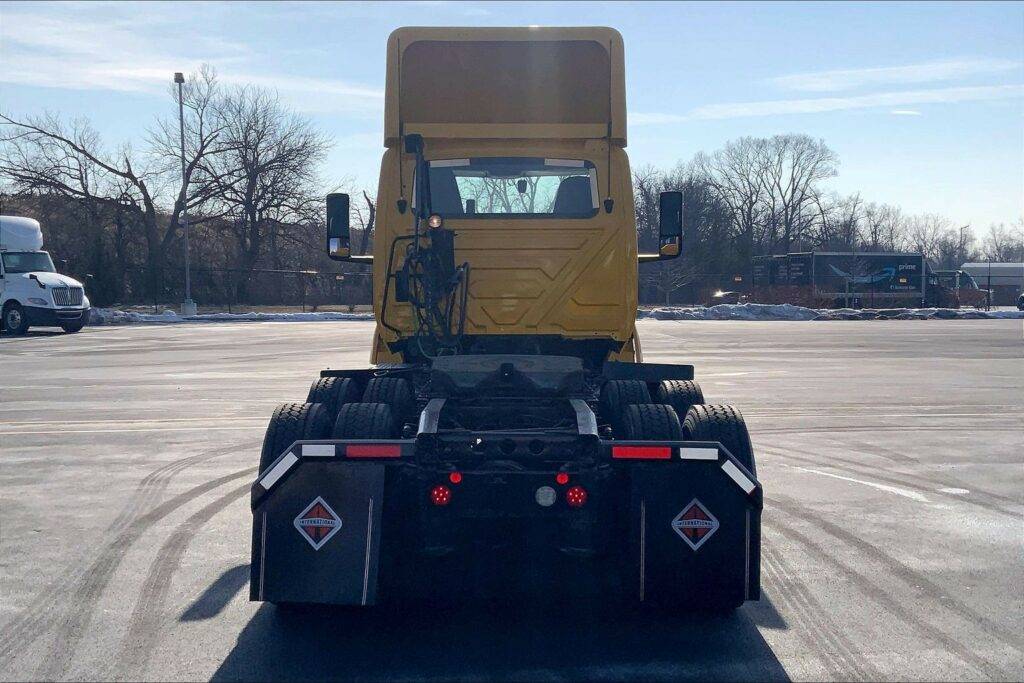 2019 INT LT625 6×4 Day Cab