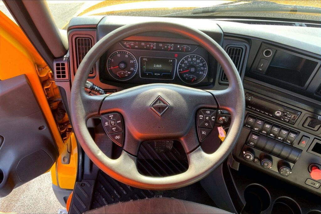 2019 INT LT625 6×4 Day Cab