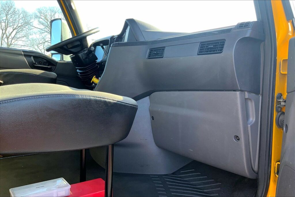 2019 INT LT625 6×4 Day Cab