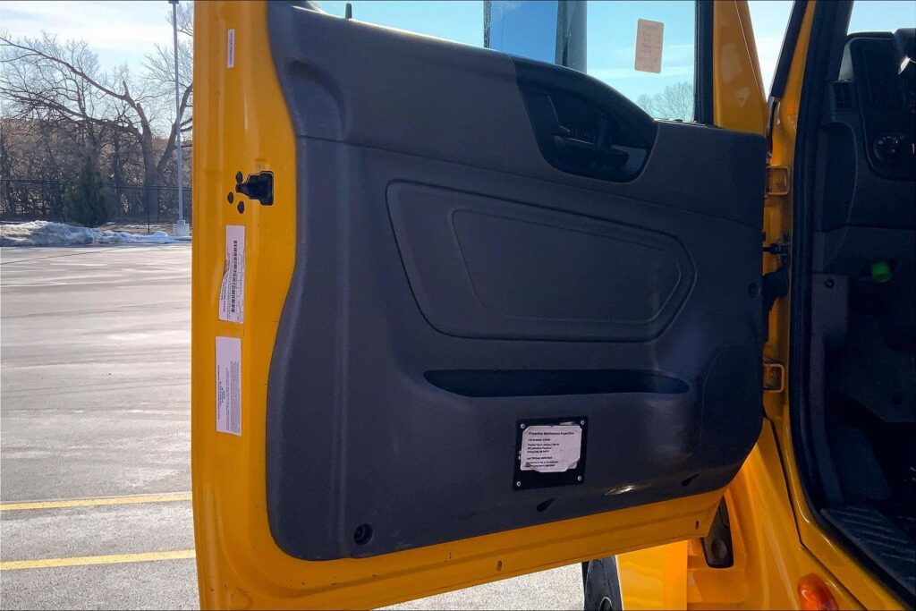 2019 INT LT625 6×4 Day Cab